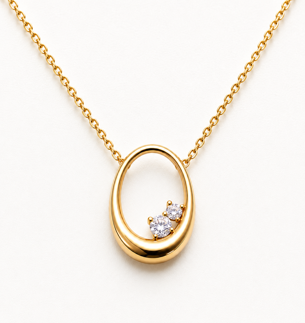 Oval Necklace with Shimmering Crystal