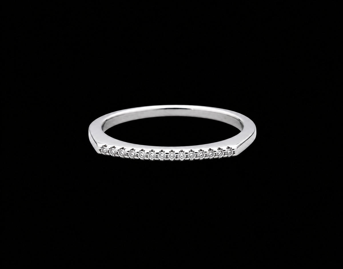 Silver Knife-Edge Pavé Ring