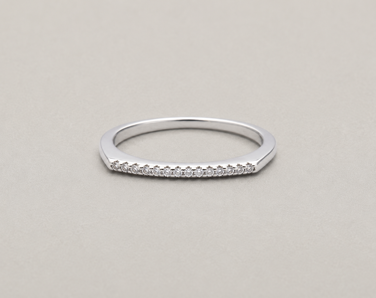 Silver Knife-Edge Pavé Ring
