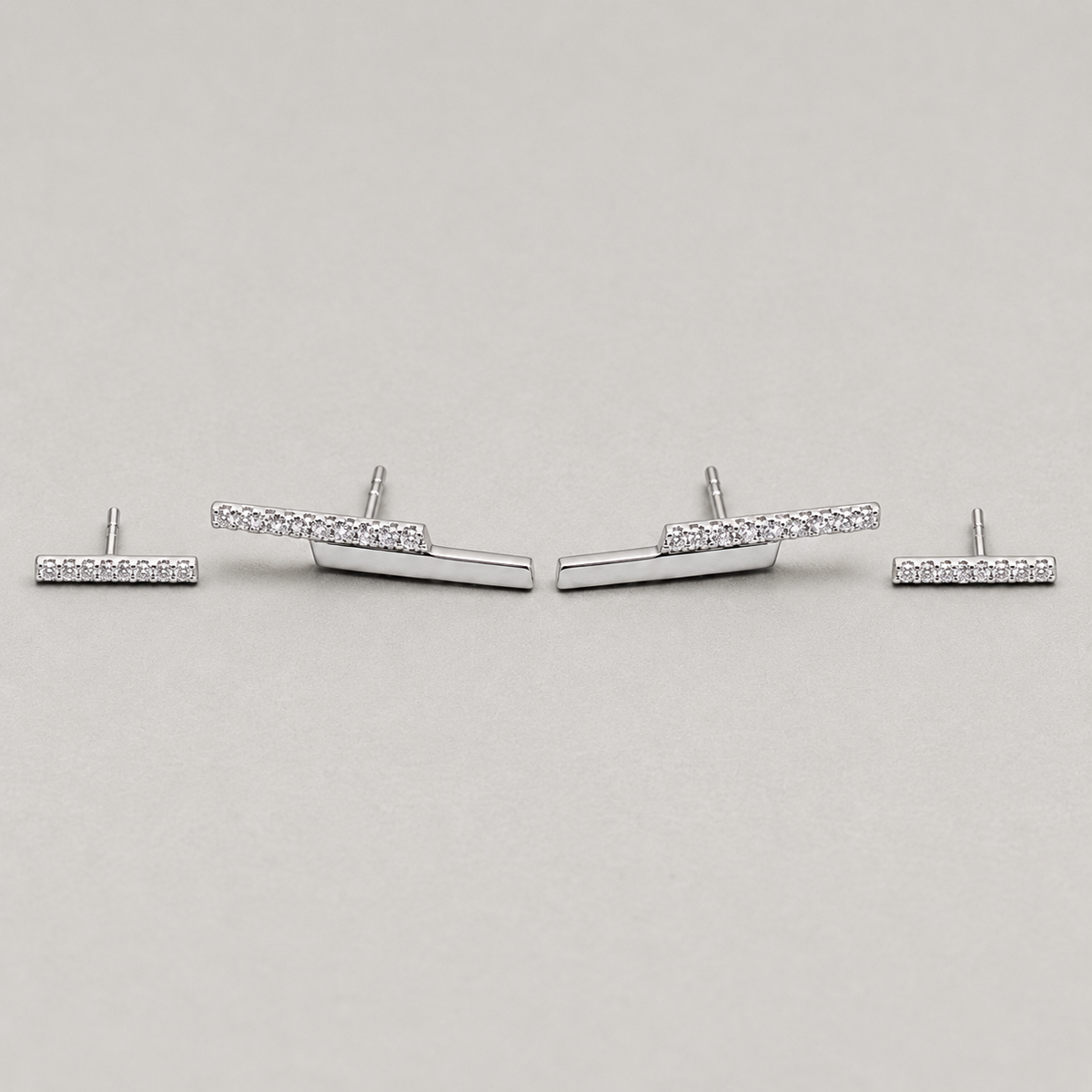Asymmetric Parallel Bar Studs