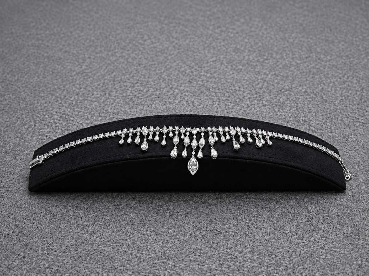 Chandelier Design Pear-Cut Crystals Set