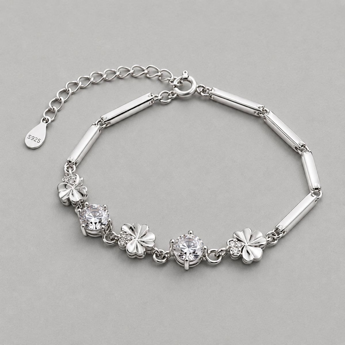 Clover Crystal Bracelet