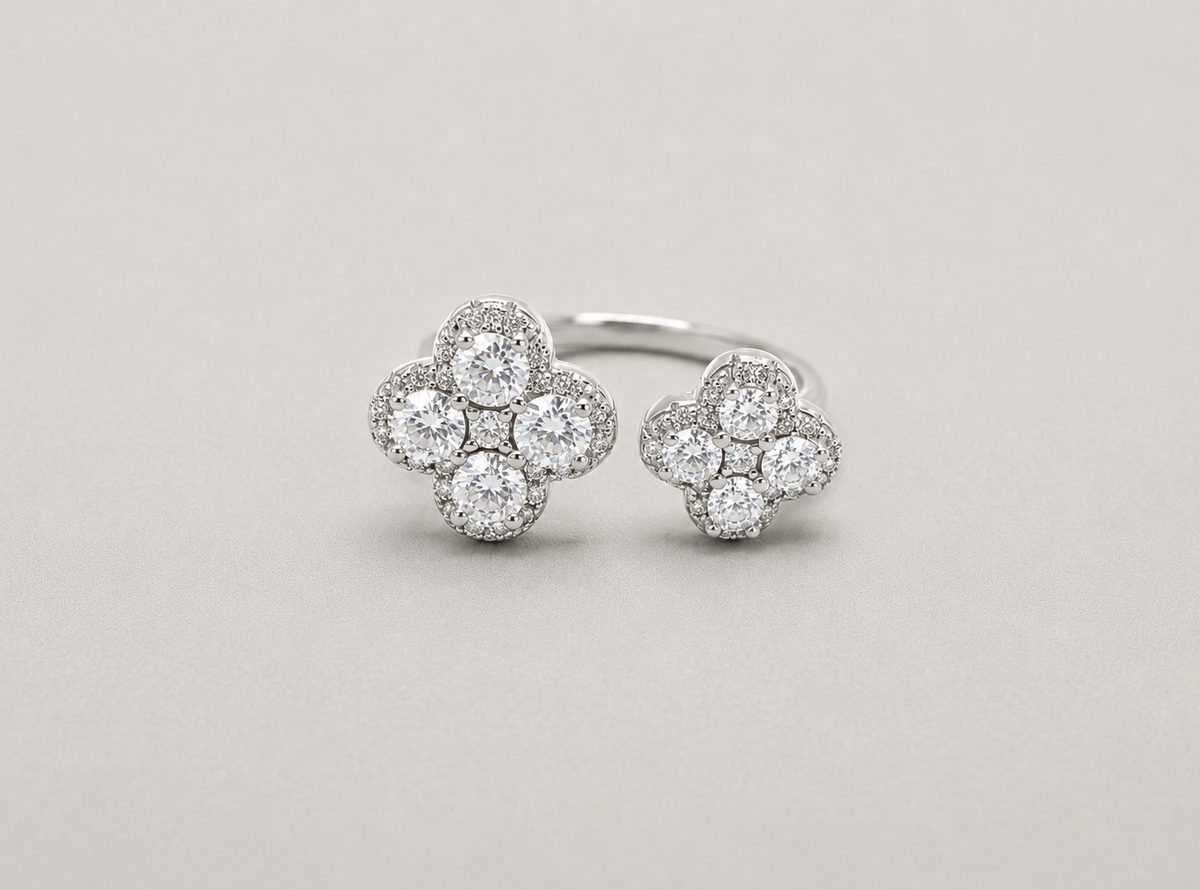 Double Clover Ring