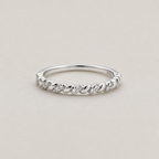 Elegant Twisted Rope Band