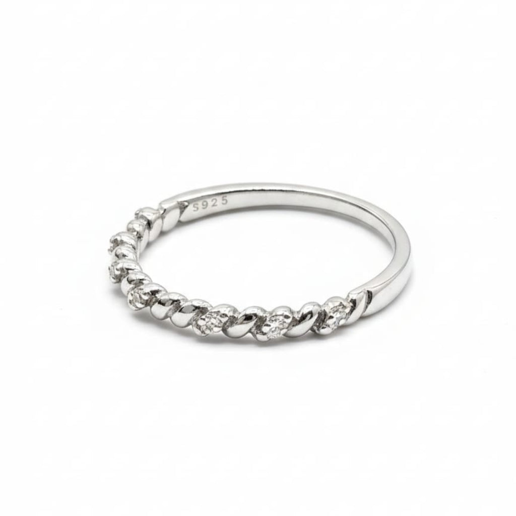 Elegant Twisted Rope Band