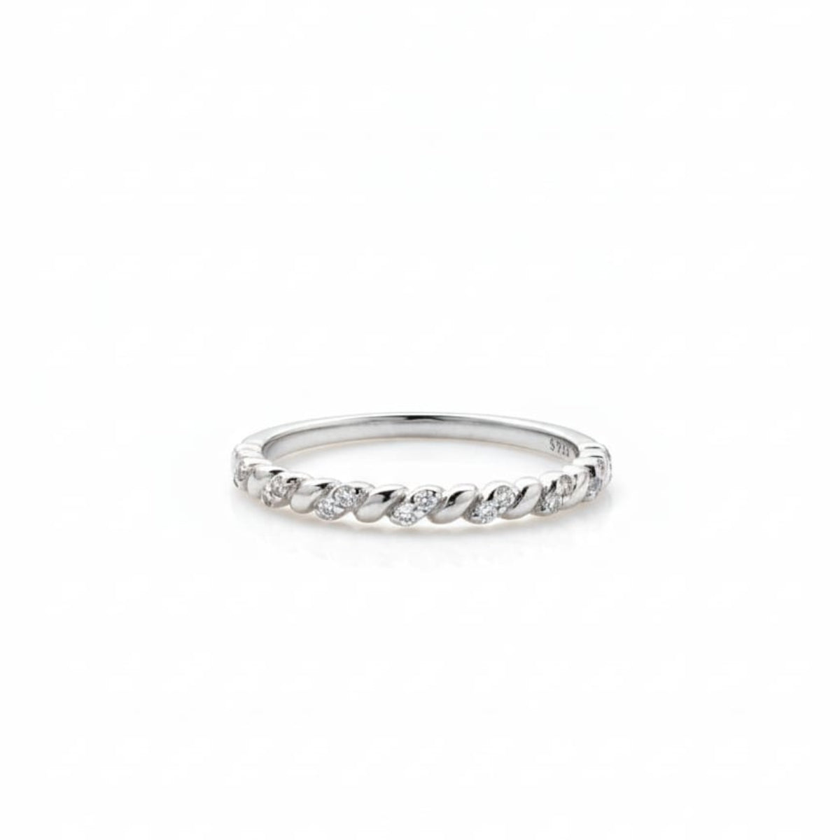 Elegant Twisted Rope Band