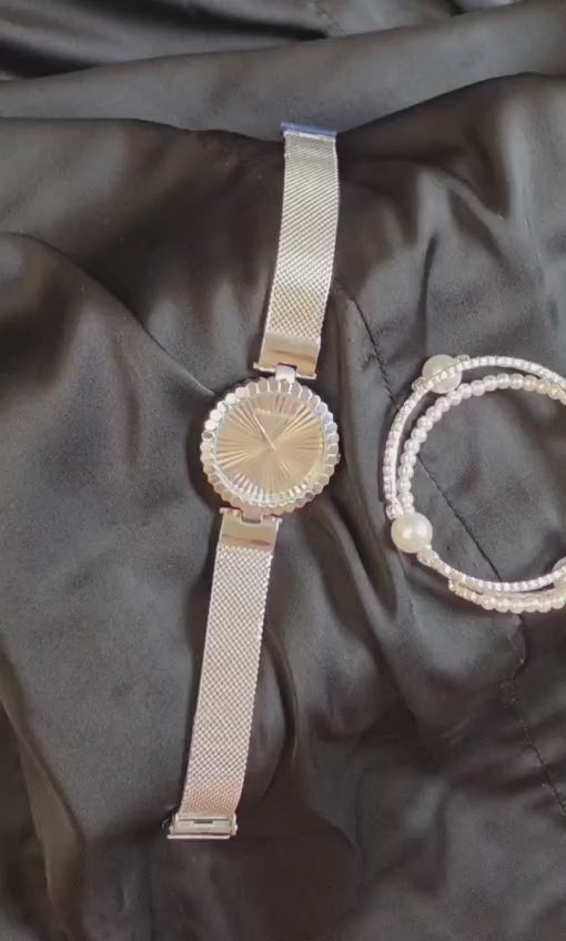 HANNAH MARTIN 1571 Women’s Fashion Watch – Unique Simple Design with Japanese Quartz & Stainless Steel Silver